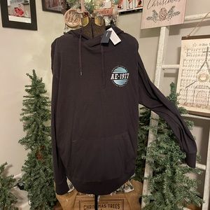 NWT American Eagle Men’s Graphic Long Sleeved Black Hooded Tee.